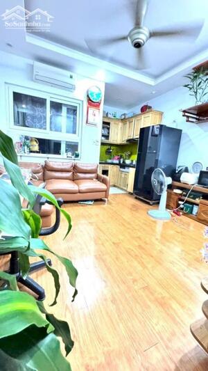 Chung cư - KIM VĂN KIM LŨ - Hoàng Mai 57 m - 3 tỷ - DT : 0862417628