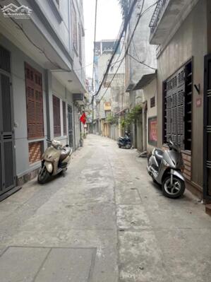 Nhà phân lô Nhân Chính – ô tô đỗ cửa – 40m² x 5 tầng – 8.25 tỷ!