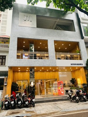 vip - cho thuê nhà mặt phố trần thái tông, dt 120m2 x 3t - mt 12m nhận diện đẹp, vị trí kd đỉnh