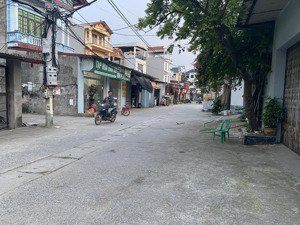 bán lô đất hơn 100m2 thường lệ mê linh full thổ