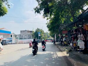 Giá cực tốt..chỉ 5,3 tỷ. Bán nhà 1T3L mặt tiền đường Nguyễn Thị Tồn,P. Bửu Hoà.dt sàn 236m