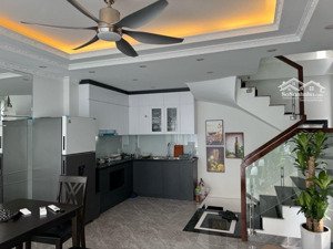 4 tầng dân xây - bát khối - long biên - ô tô đỗ cửa - pháp lý sạch nhỉnh 120tr/m2