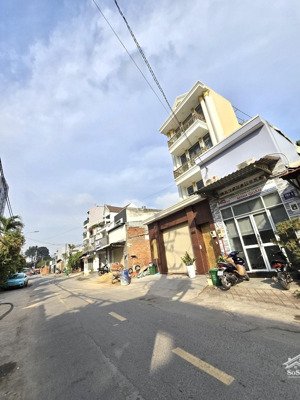 nhà c4 đầu ve mặt đường số 8 gần chung cư phúc lộc thọ p. linh trung tp. thủ đức