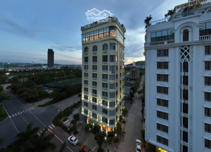 bán tòa nhà lô góc 13 tầng mặt phố hoàng quốc việt, p bãi cháy. hạ long. sở hữu lâu dài.