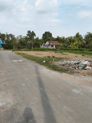 cần ra đi lô đất giá hạt dẻ ngay xã bình chánh