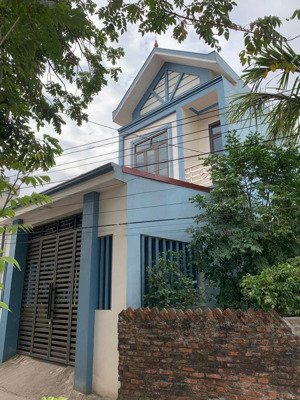 chị gái gửi bán đất tặng nhà 2 tầng 1tum mới toanh chỉ việc xách vali về ở tại phùng hưng nhanh tay