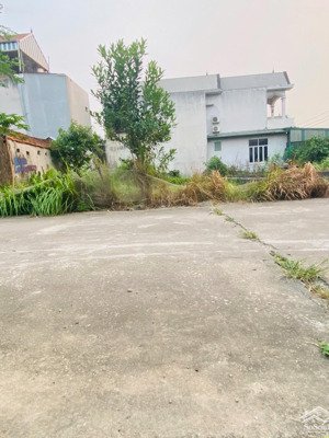 bán đất văn mỹ hvt. đường bàn cờ 5,5m , cách 100m ra quốc lộ 21a tiện ích gập tràn