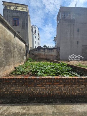 chính chủ bán đất tổ 37 ngọc thuỵ, lô góc, mặt phố, 32m2 mt3,5m , 3tỷ450