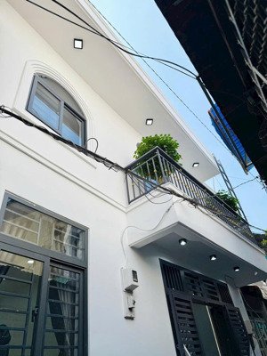 bán nhà hẻm 3m sát hẻm xe hơi đường phạm văn chiêu, p.9, 6 x 8, 2 tầng, 3pn giá 4.99 tỷ tl