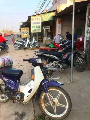nhà mặt tiền kinh doanh đường đt 784 gần núi bà đen, chợ, trường học