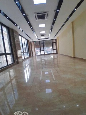 cho thuê toà nhà 8 tầng mặt phố hoàng ngân mặt tiền 8m, dt 100m2 x 8 tầng, thang máy, pccc đầy đủ