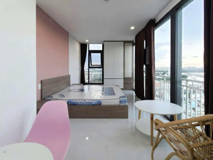 căn hộ ban công gần phú mỹ hưng, crescent mall quận 7