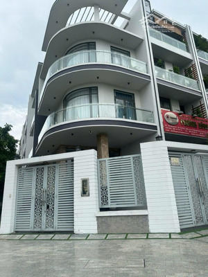 chỉ 26 tỷ căn góc 2 mặt tiền vạn phúc city, dt 165,5m², sàn 386m², hầm + 4 tầng, sổ hồng riêng
