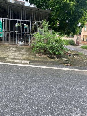 bán lô đất lô góc phố nhật tân 120m2 x mt 8m ô tô tránh kinh doanh gần kđt âu cơ giá 8,4 tỷ