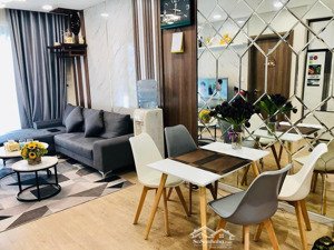 chính chủ bán căn hộ chung cư 3pn rivera park giá tốt 94m2 giá 8.6 tỷ, view bể bơi, lh: 