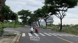 lô shophoues hướng đông sạch đẹp gần đại học fpt city đà nẵng~ 4.83