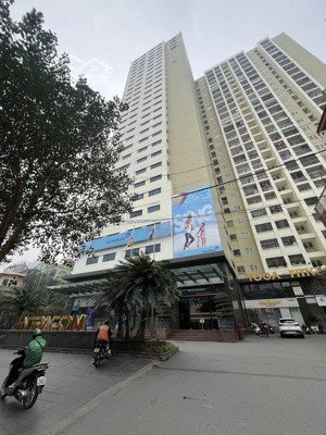 chung cư cao cấp nằm trên đường hồ tùng mậu nội thất đẹp đầy đủ công năng 5,5 tỷ