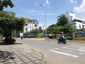 thanh lý 20 nền khu dân cư green square, dĩ an. dt 100 - 200m2, shr