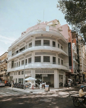 cho thuê nhà góc 2 mặt tiền siêu đẹp quận 5 (620m2) _giá 150 triệu