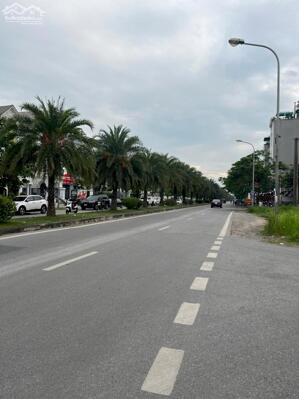 Chính chủ gửi bán nhanh lô đất đấu giá đẹp mặt phố Đào Văn Tập phường Việt Hưng