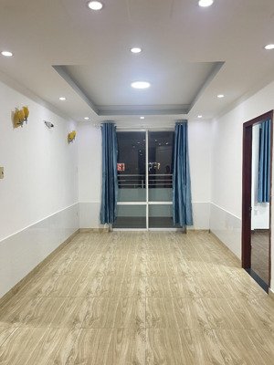bán căn hộ chung cư 1 pn ngay ngã tư mk, đường nam hoà, tp thủ đức