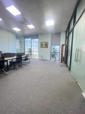 bán sàn thương mại 300m2 tại kđt la khê, kinh doanh đỉnh