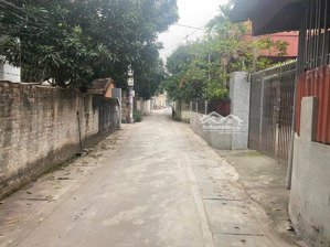 gần 60m2 full, ngõ thông, ô tô đỗ cửa, có nhỉnh 2 tỷ thui các bác ạ