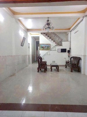 bán nhà sau lưng giga mail 5,4 tỷ, 50m2, hàng hiếm hiện tại, giá tốt nhất khu vực