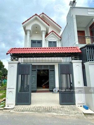 chính chủ gửi bán căn nhà ở thới hòa - bến cát 145m2 giá 1,2 tỷ. gần kcn mỹ phước 3 giá chỉ 1,2 tỷ