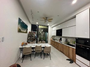 hàng quá đẹp! bán nhà hẻm xe hơi kênh 19/5, tân phú. 4 x 18m trệt, 2 lầu, sân thượng. 8.7 tỷ tl