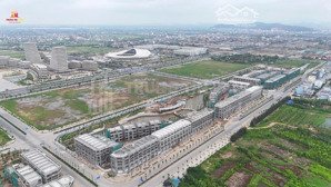 biệt thự ven hồ, số lượng giới hạn, đối diện trung tâm hành chính mở bán với giá chỉ từ 15 tỷ