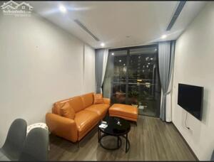 Cho thuê căn hộ Vinhomes Symphony, Long Biên. 65m. Giá: 15 triệu/tháng. LH: 0967873362