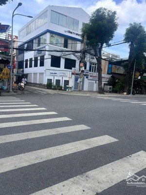 cho thuê nhà góc 2 mặt tiền - ngay ngã tư nguyễn thị thập, kdc tân quy đông, quận 7
