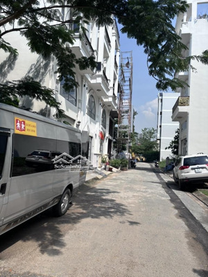 bán đất kdc hoàng quốc việt 5x12 - đường nhựa xe hơi tránh - xây dựng cao tầng - tài chính 7 tỷ
