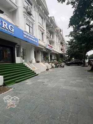 bán biệt thự tại thành phố giao lưu, giá ưu đãi 35 tỷ, 128m2, bắc từ liêm, hà nội