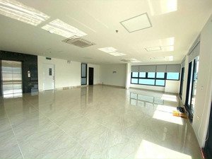 cho thuê nhà lô góc láng hạ 7 tầng thang máy giá tốt 62tr/th