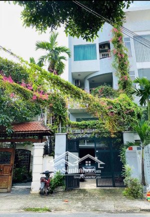 cho thuê nguyên căn s12 ba vì - cư xá bắc hải. diện tích: 4*26m, 1 trệt 1 lửng 3 lầu