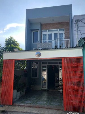 nhà phú mỹ 1 trệt 1 lầu, 3 pn gần bệnh viện 1500g, cách mỹ phước tân vạn 100m, đường nhựa thông