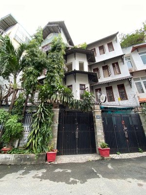 biệt thự 3 lầu hẻm thông k300 nguyễn thái bình, 10x11m, chỉ 19 tỷ vị trí cực hiếm