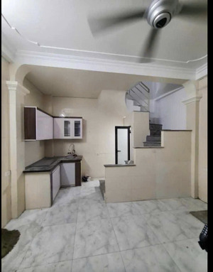 bán nhà 2 tầng 1 tum, 48m2 -trung tâm phúc lợi- ngõ ba gác tránh gần chợ & trường học