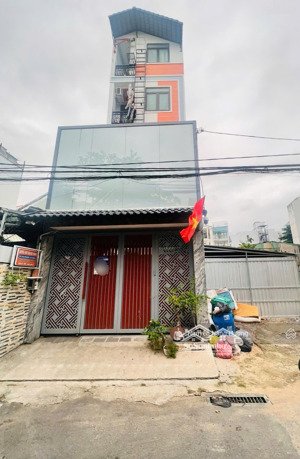 dòng tiền 80 tr/tháng - tòa nhà 5 tầng 21 phòng ngay mặt tiền hoàng diệu 2 đại học ngân hàng