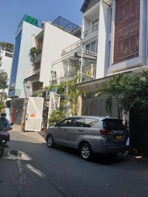 bán nhà cấp 4 (nhà cách đường lớn 20m) đường đất thánh, p6 tân bình dt: 4,2 x 14m giá 5,7 tỷ