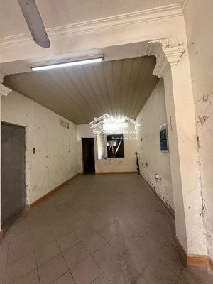 chính chủ bán nhà phố sài đồng, dt 45.8m2 x 3 tầng, giá 12 tỷ. lh 
