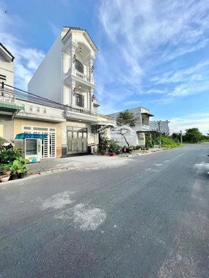 nhà 2 lầu mới 5,6 tỷ đường số 7, khu dân cư cồn khương, tp cần thơ