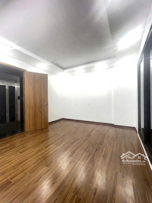 cho thuê nhà rẻ đẹp võng thị, tây hồ, hn, dt 80 m2 x 3 tầng, giá 15 triệu/tháng