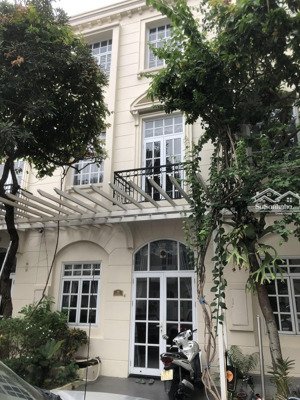 nhà liền kề lucky dragon, 13,5 tỷ, 90,9m2, giá siêu hời(có thương lượng)