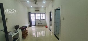 chính chủ cho thuê ch lầu 1 chung cư 750 bis nguyễn kiệm, phú nhuận, giá 9 triệu, đủ nội thất