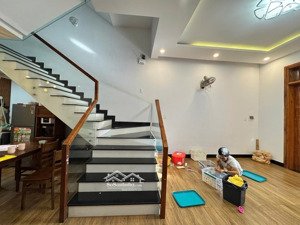 nhà 3 tầng mặt tiền đường lỗ giáng 22 (dt khủng 122,5m2), hoà xuân