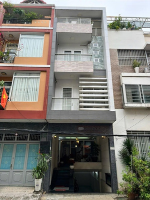 bán nhà mặt tiền đường hoa - khu phan xích long, p2, pn. dt: 4x18m, 1trệt 4l, giá: 25,7 tỷ