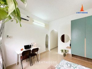 ban công thoáng rộng ngay emart vincom tiện đi sân bay tân sơn nhất gần đh iuh đh vlu (chính chủ)